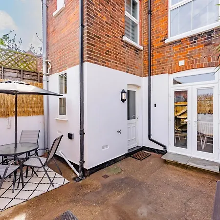 Family & Pet Friendly, Stylish & Spacious Beach House Gorleston-On-Sea Exterior photo